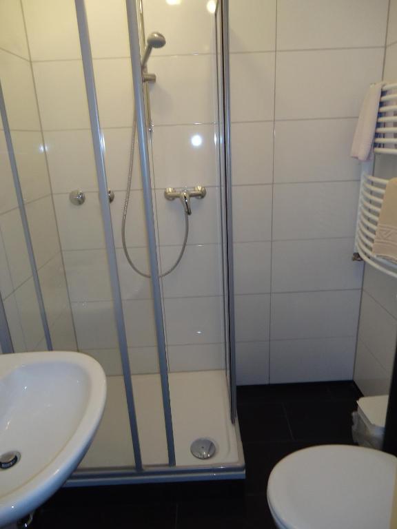 Centralhotel Ratingen Esterno foto